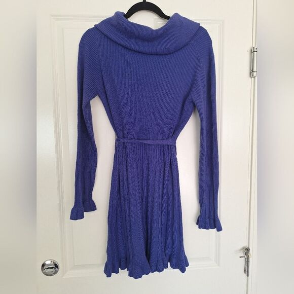 Vertigo cowl‎ neck pleated skirt dress size M - Picture 4 of 7